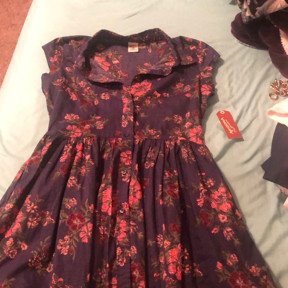 Dress - Picture 2 of 2